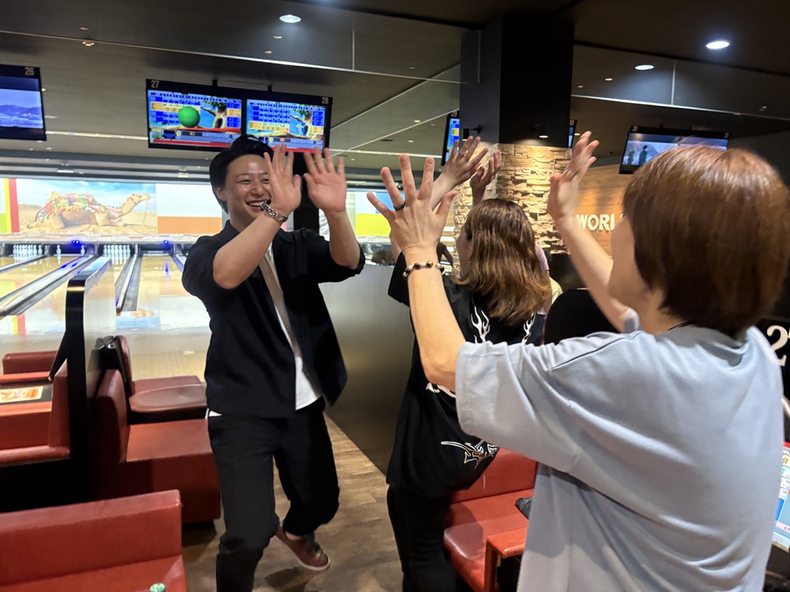 ボウリング大会を開催しました！